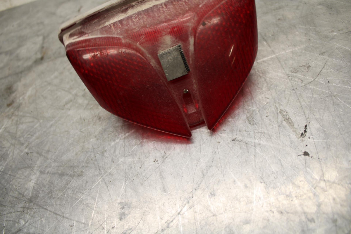 13 SUZUKI GSXR750 REAR TAIL TAILLIGHT BACK BRAKE LIGHT BB474
