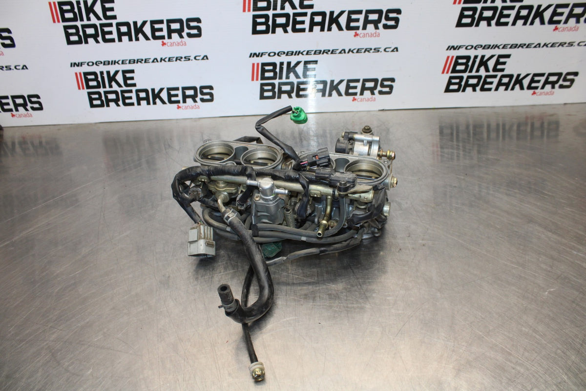 04-05 YAMAHA YZF R1 MAIN FUEL INJECTORS / THROTTLE BODIES BB173