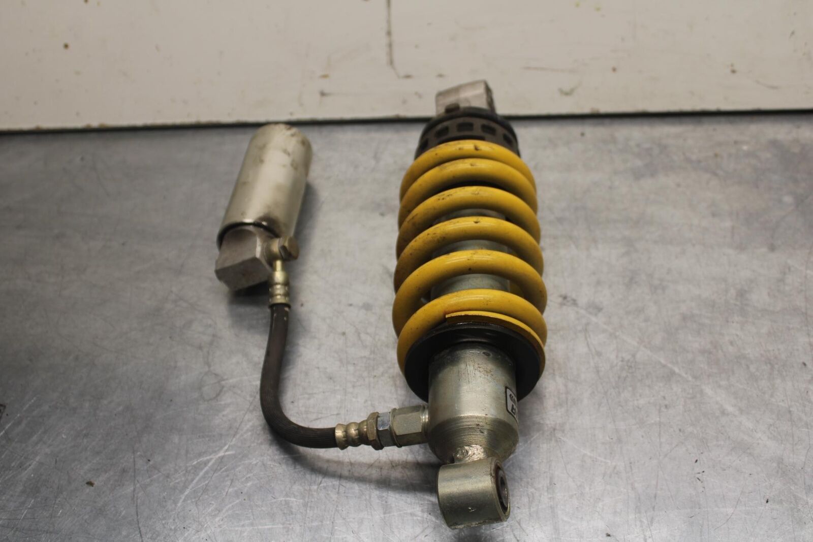 2004 Honda CBR600F4i REAR BACK SHOCK ABSORBER SUSPENSION BB606