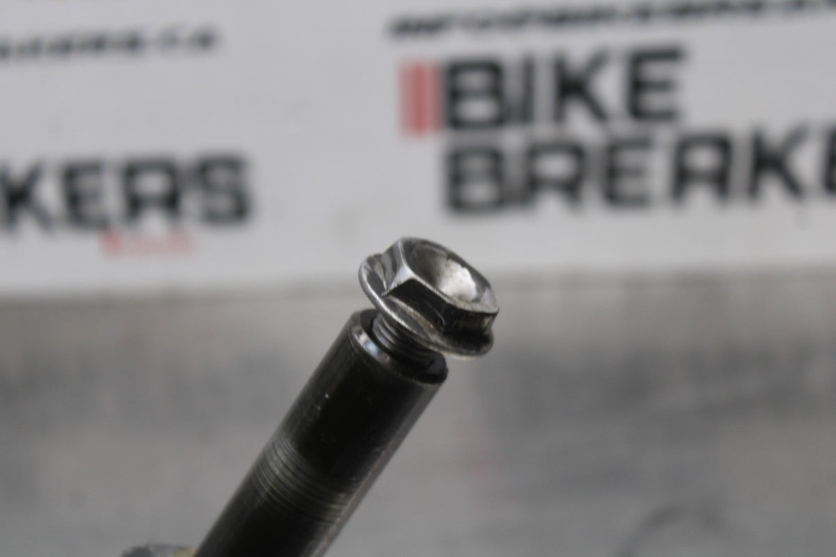 05 YAMAHA YZF R6 FRONT WHEEL RIM AXLE PIVOT BOLT BB858