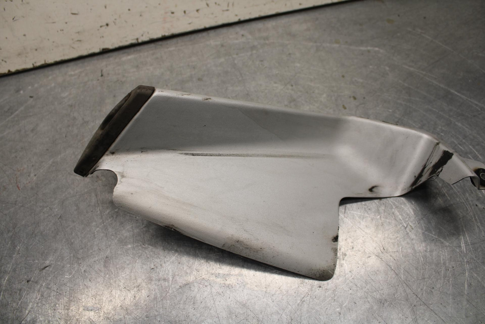 20-23 APRILIA RS660 REAR LEFT MUFFLER EXHAUST PIPE COVER HEAT SHIELD GUARD BB643