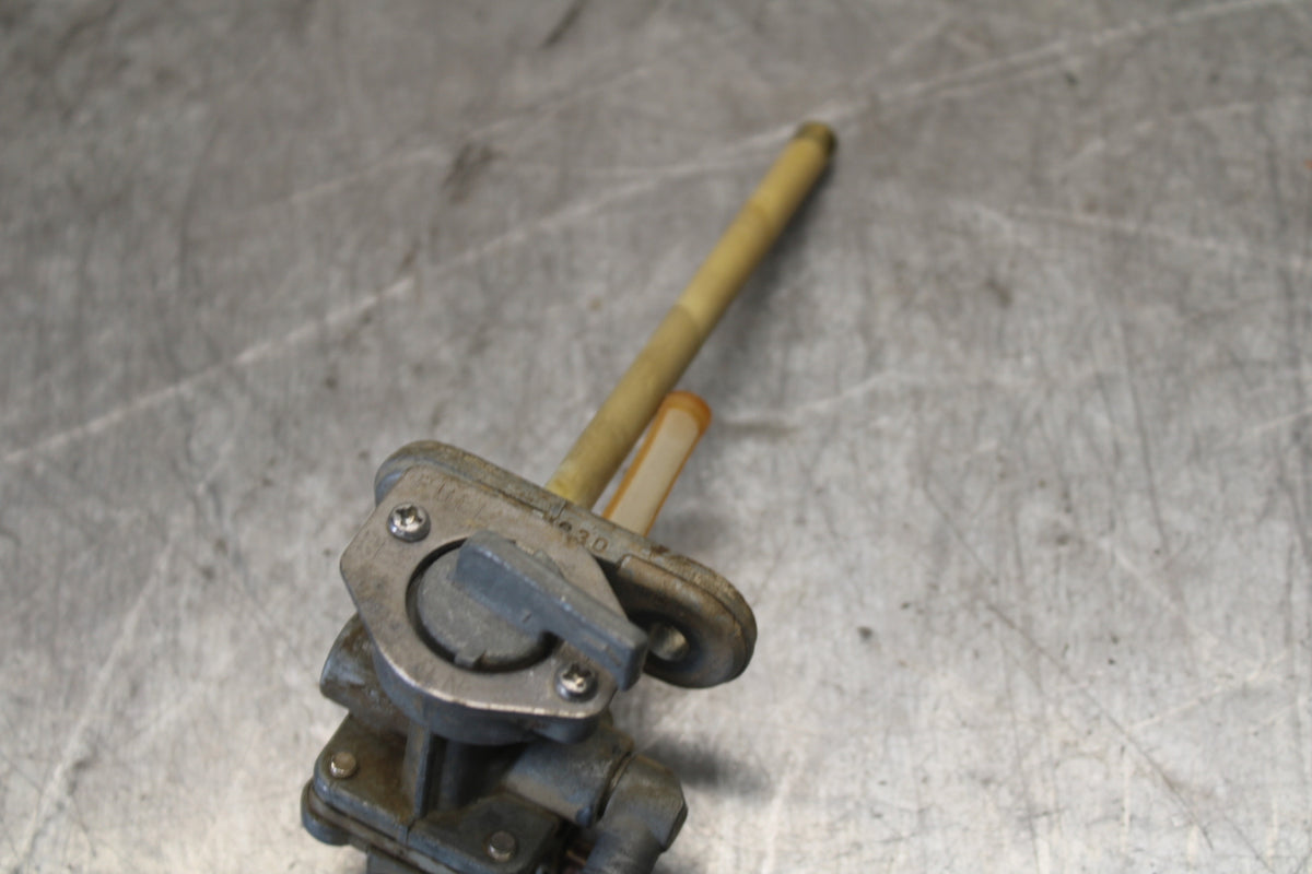 08-18 KAWASAKI KLR650 FUEL GAS TANK PETCOCK SHUT ON OFF VALVE BB707