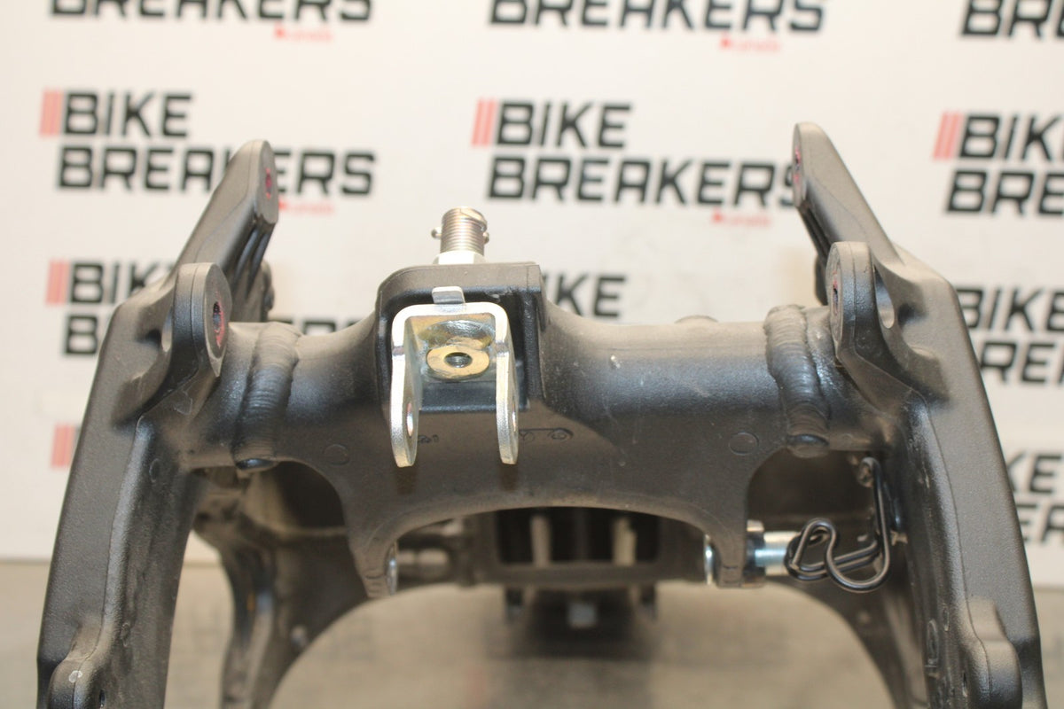 24-25 KAWASAKI NINJA ZX6R FRAME CHASSIS BB939