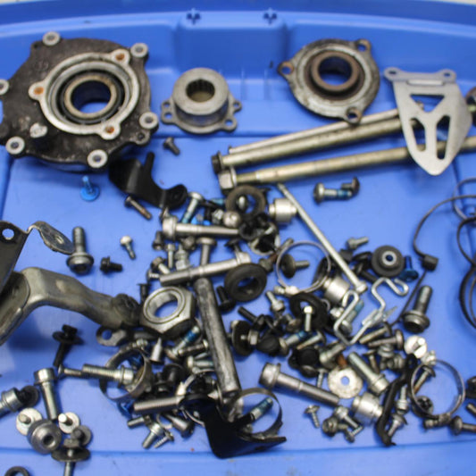 2011 Suzuki GSXR1000 MISCELLANEOUS MOUNTING BOLTS HARDWARE MOTOR SCREWS BB96