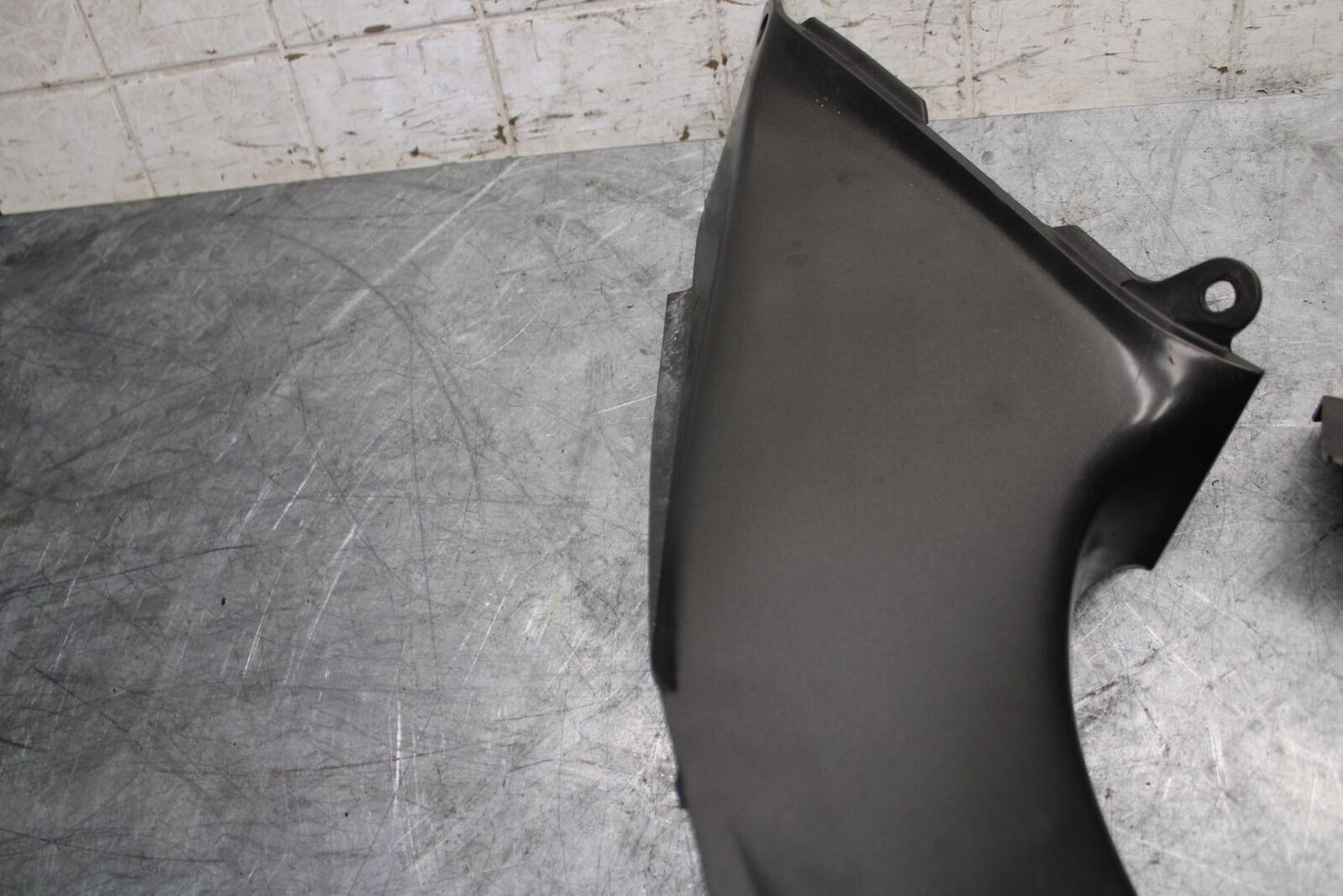 2002 Kawasaki Ninja ZX12R ZX1200B RIGHT FRONT DUCT COVER PANEL COWL BB48