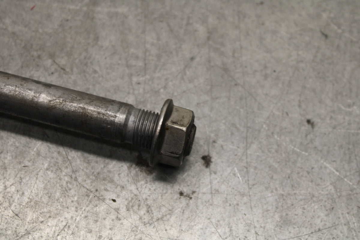 18-23 KAWASAKI NINJA 400 REAR BACK SWINGARM BOLT SUSPENSION PIVOT AXLE BB660