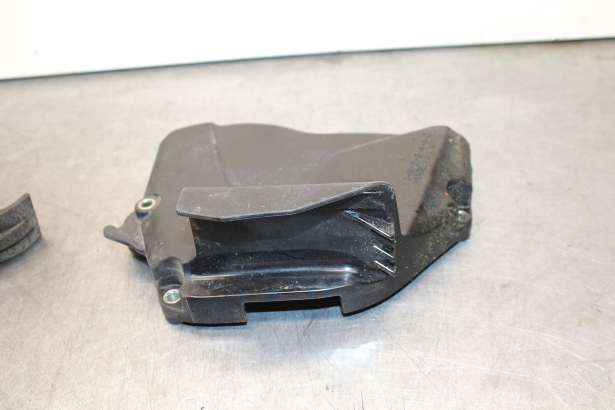 09-14 YAMAHA YZF R1 ENGINE SPROCKET COVER BB119