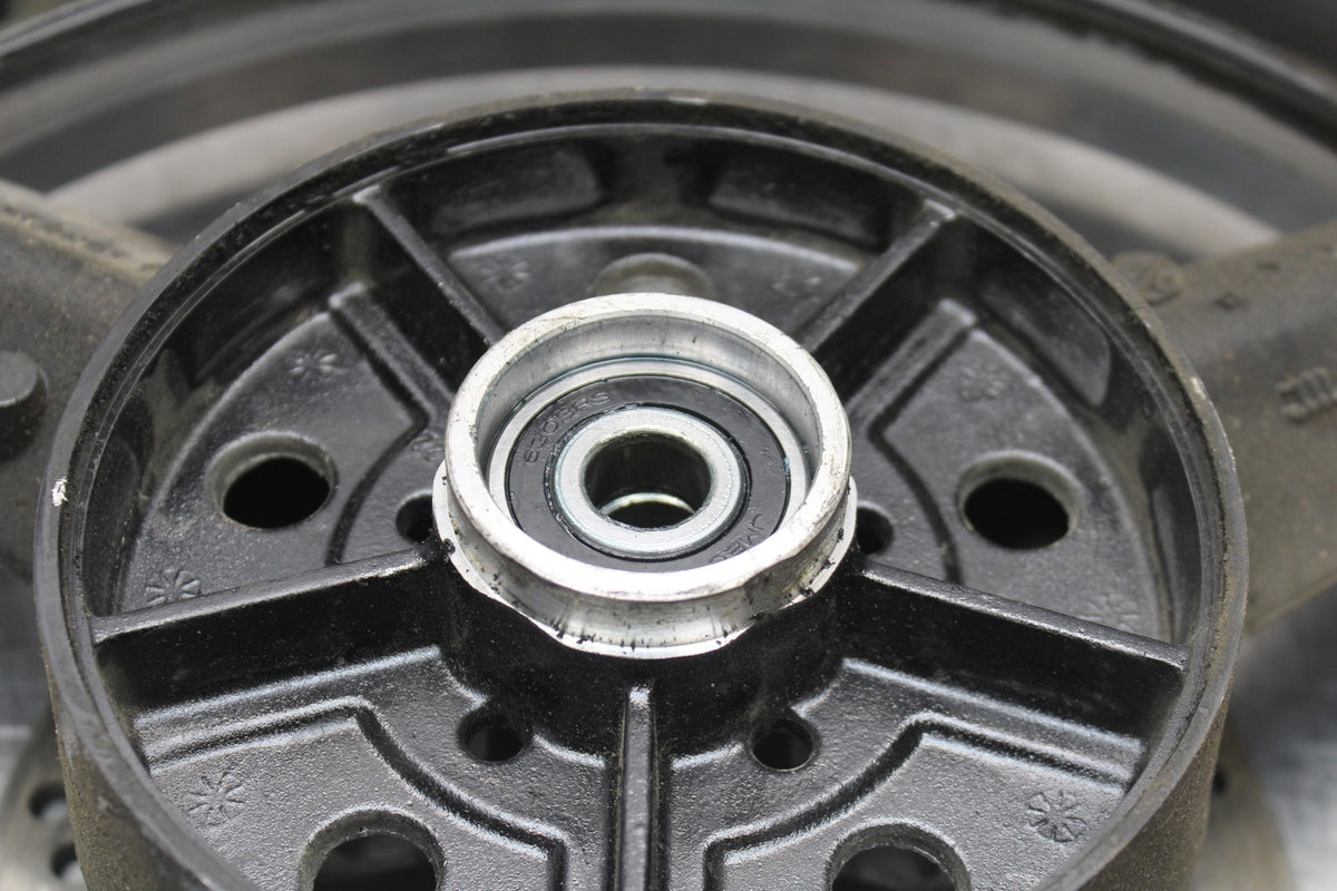 15 SUZUKI GW250F REAR WHEEL BACK RIM & ROTOR BB789