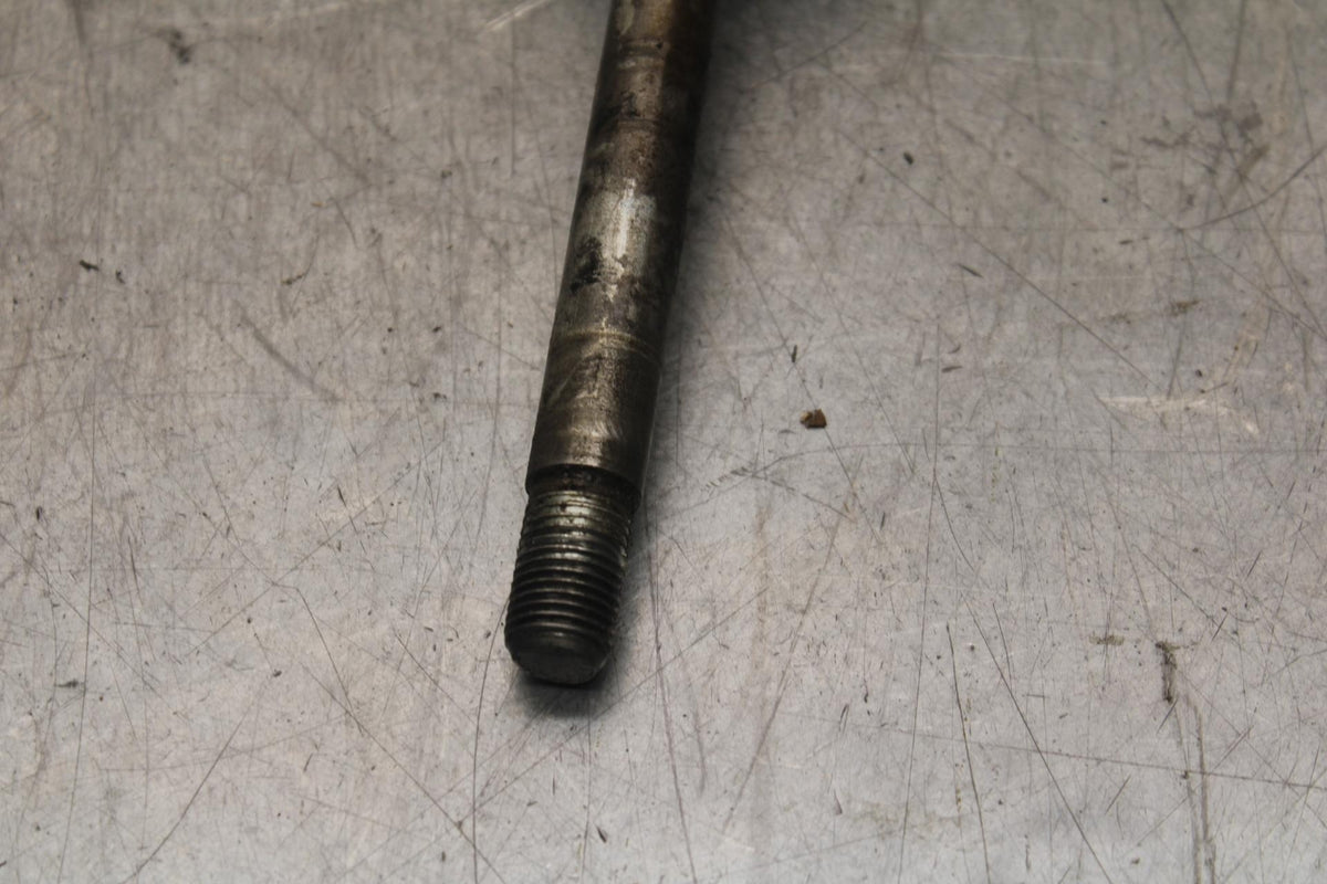 1988 Yamaha FZ600 FRONT WHEEL RIM AXLE PIVOT BOLT 10W-25381-00-00 BB601