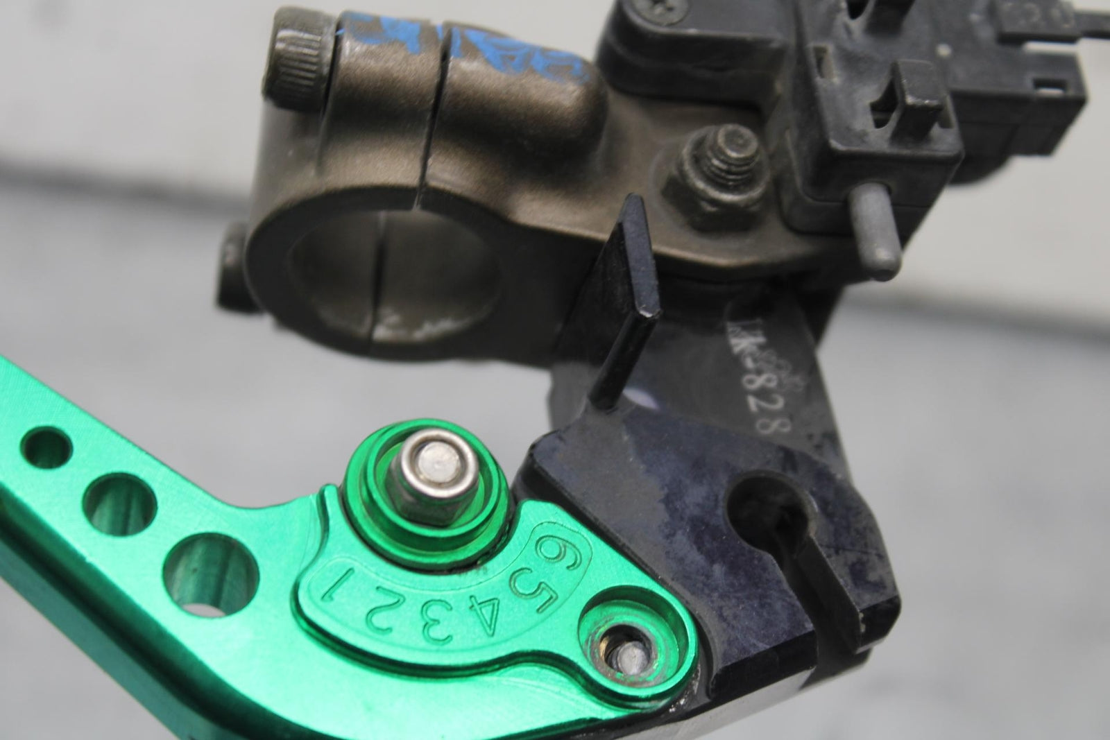 03 KAWASAKI NINJA ZX6RR ZX600K CLUTCH PERCH MOUNT WITH LEVER  BB105