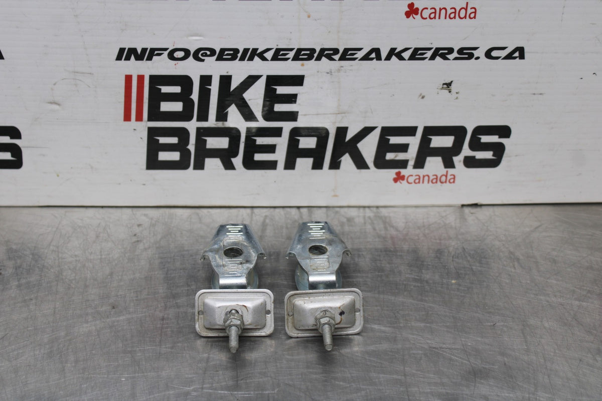 08 HONDA CBR125R SWINGARM CHAIN TENSIONER ADJUSTMENT BRACKETS  BB839