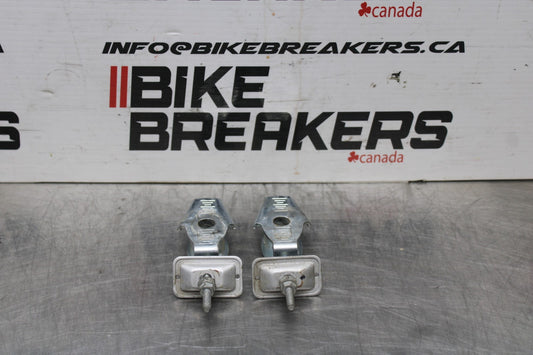 08 HONDA CBR125R SWINGARM CHAIN TENSIONER ADJUSTMENT BRACKETS  BB839