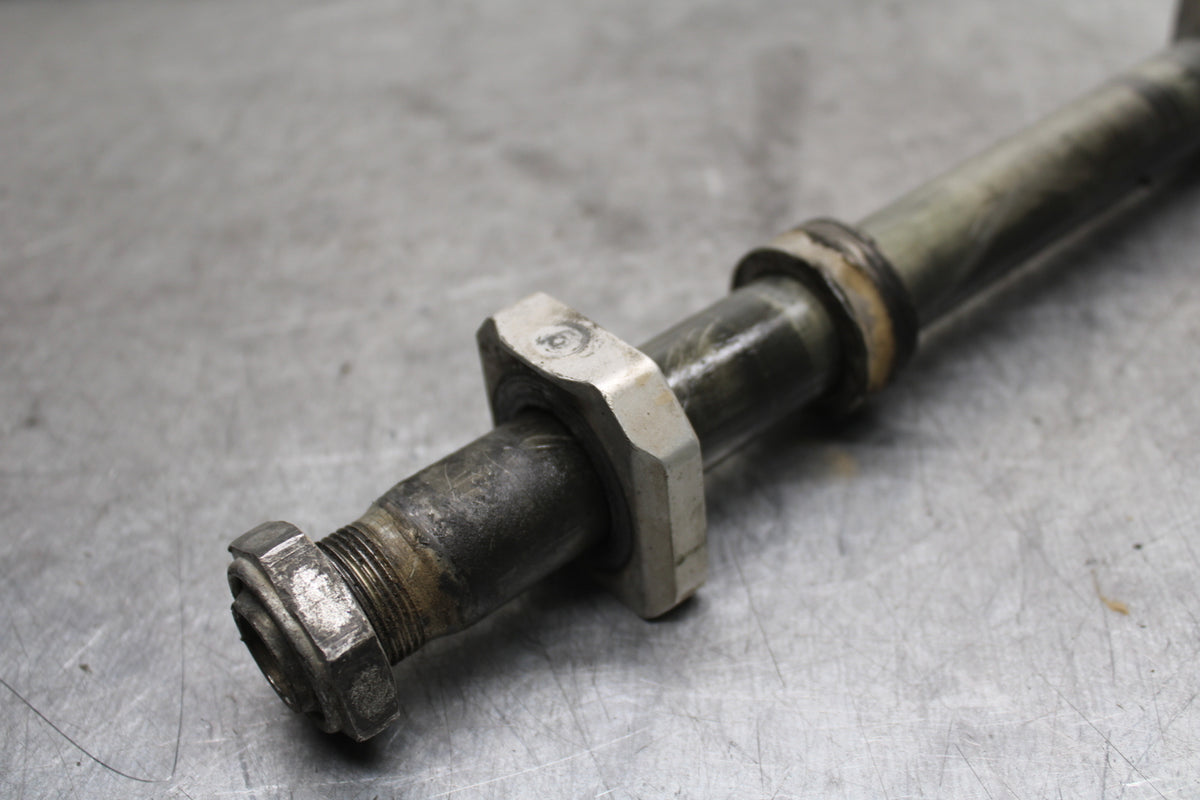08-10 SUZUKI GSXR 600 REAR AXLE BACK WHEEL RIM PIVOT BOLT AXEL  BB721