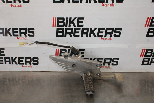 09 KAWASAKI CONCOURS 14 ZG1400B RIGHT REARSET REAR SET DRIVER FOOT PEG STOP BB87