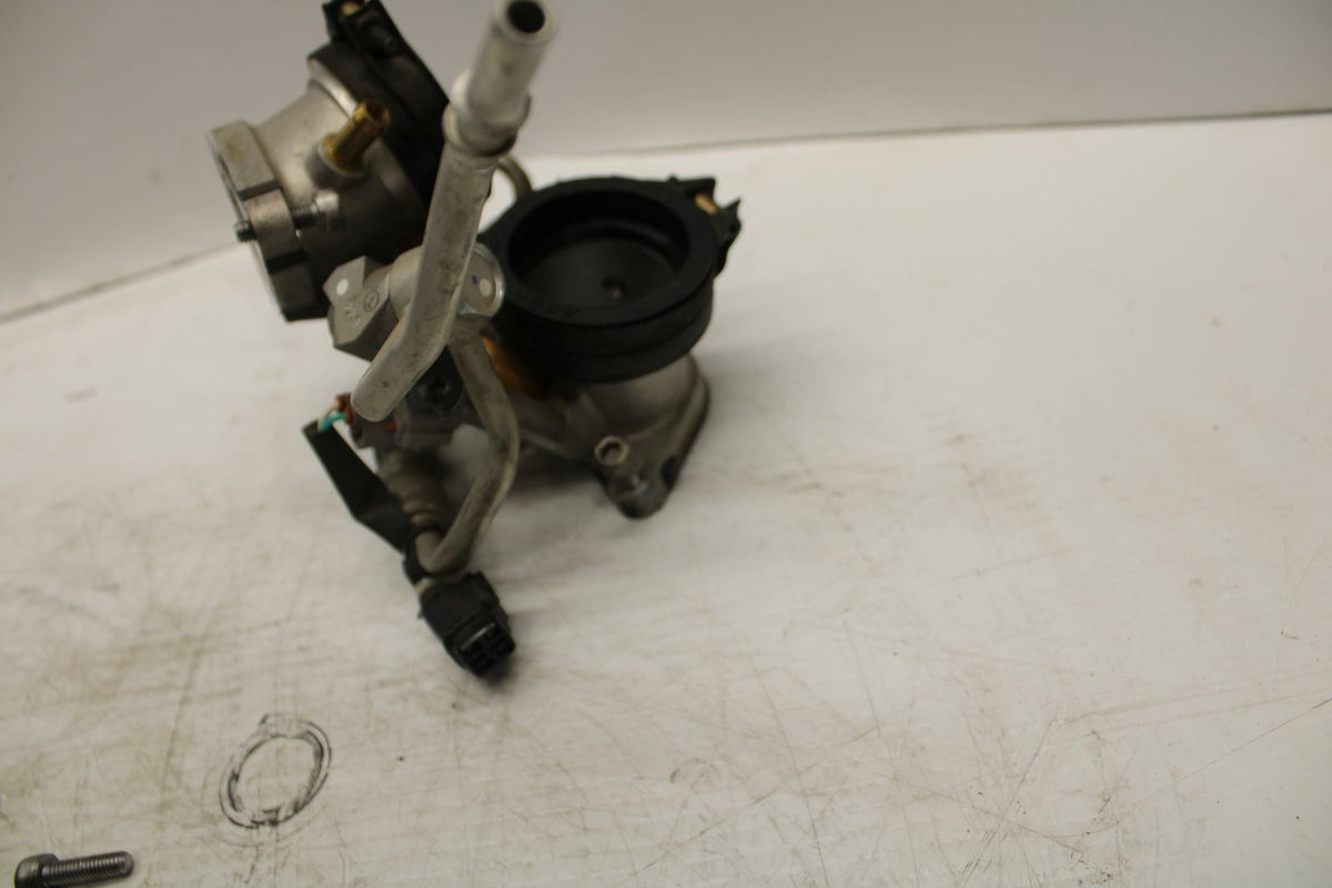 06 YAMAHA ROAD STAR XV1700PC WARRIOR INTAKE MANIFOLD INJECTOR BB262