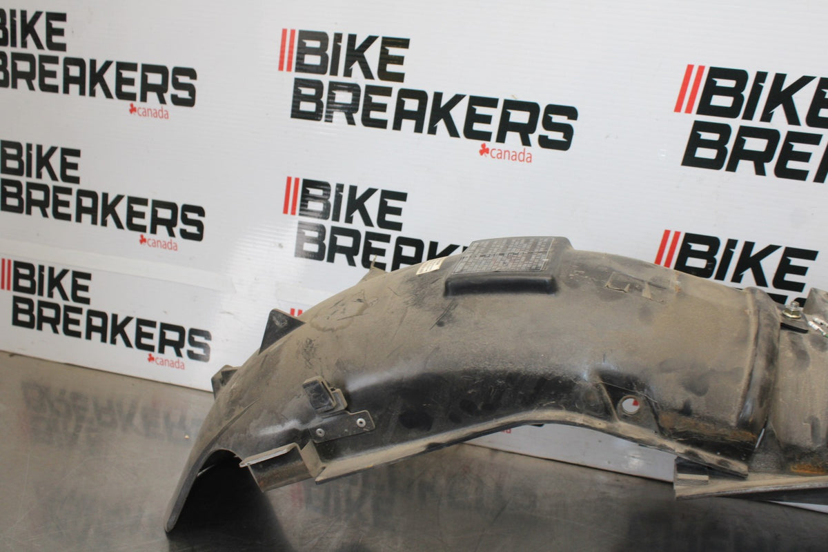 84 HONDA INTERCEPTOR 1000 VF1000F REAR BACK FENDER MUD GUARD BB878