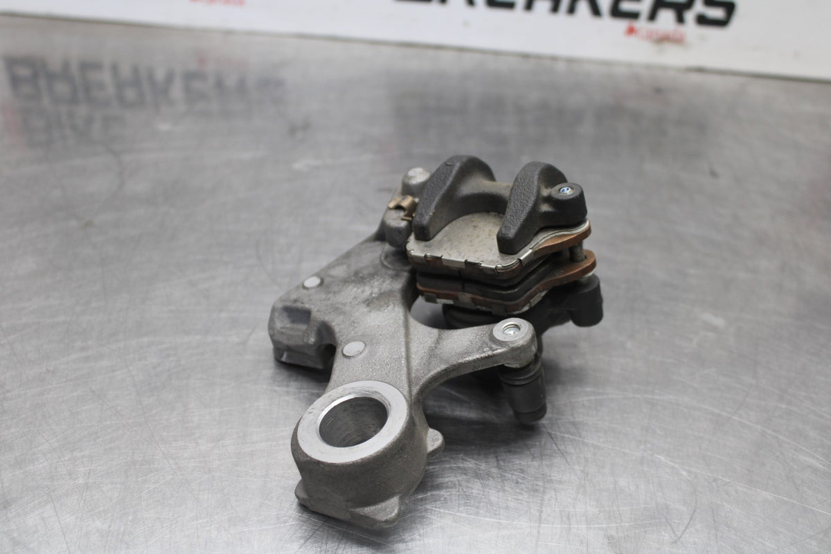 15-26 SUZUKI GSXR600 REAR BACK BRAKE CALIPER W MOUNT BRACKET BB888