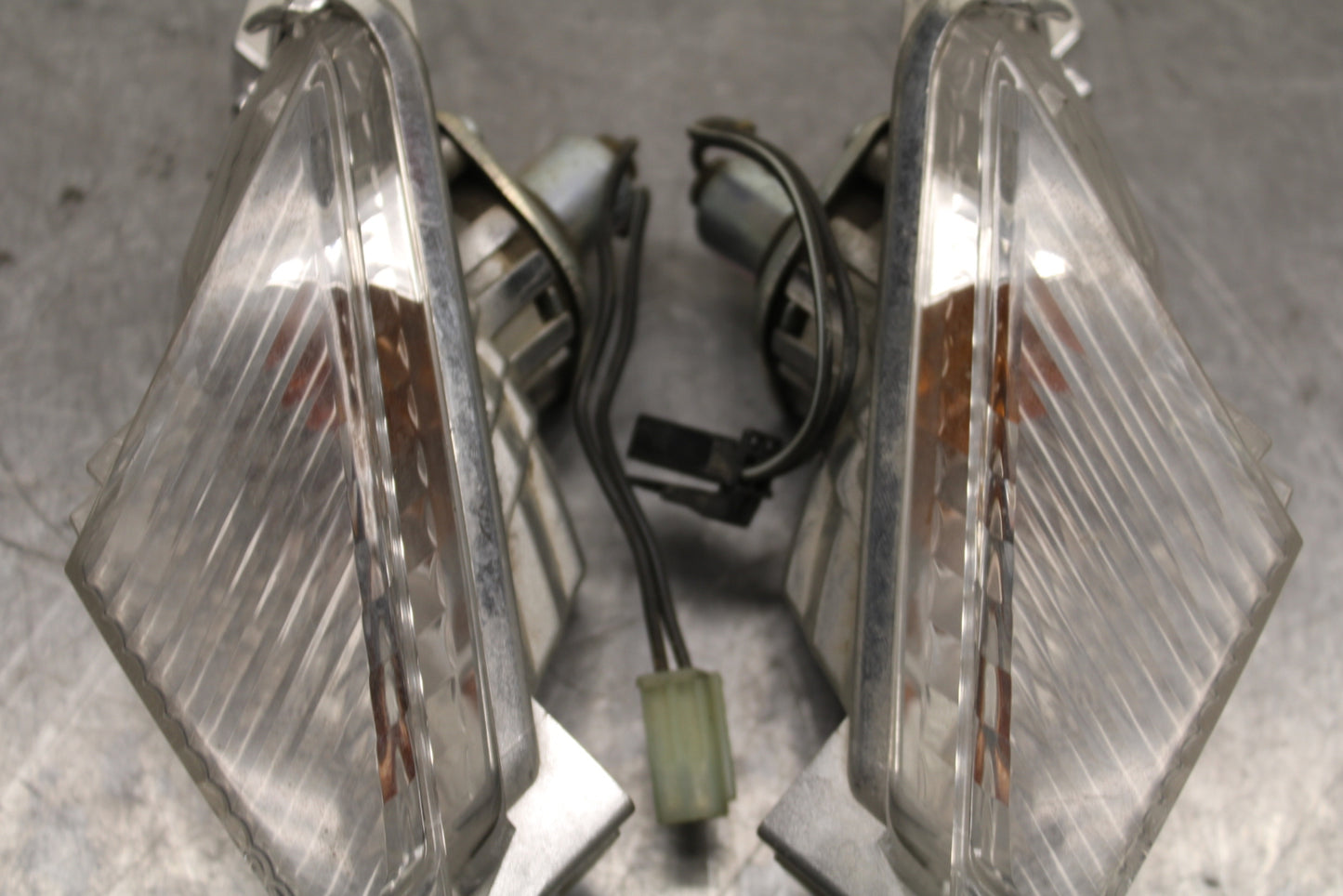 11-17 SUZUKI GSXR600 REAR LEFT RIGHT TURN SIGNALS LIGHT INDICATORS BB132