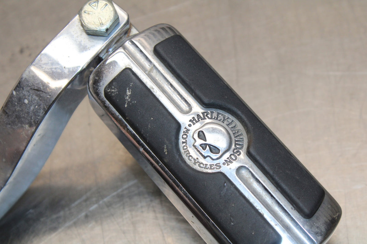 08 HARLEY-DAVIDSON ELECTRA GLIDE POLICE EFI FLHTPI REAR PASSENGER FOOT PEG BB816