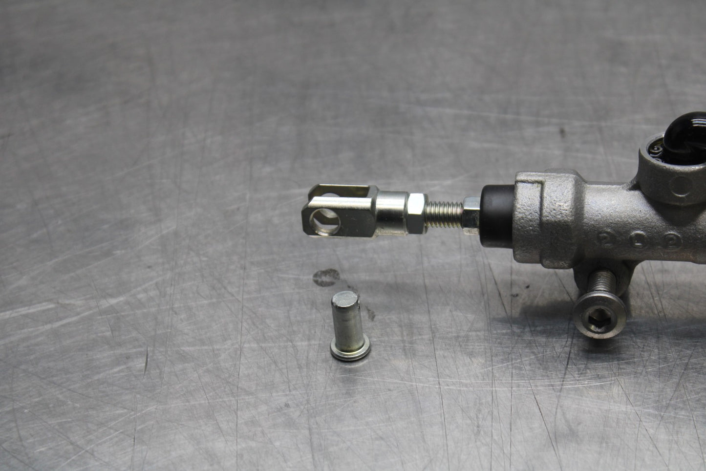 23-24 KAWASAKI NINJA ZX14R REAR BACK BRAKE MASTER CYLINDER W RESERVOIR BB764