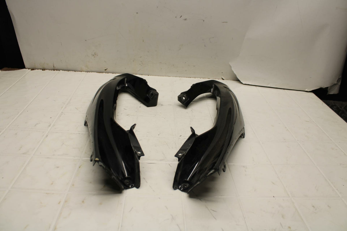 08-16 YAMAHA YZF R6 RIGHT & LEFT FRONT UPPER MID SIDE FAIRING COWL PLASTIC BB406