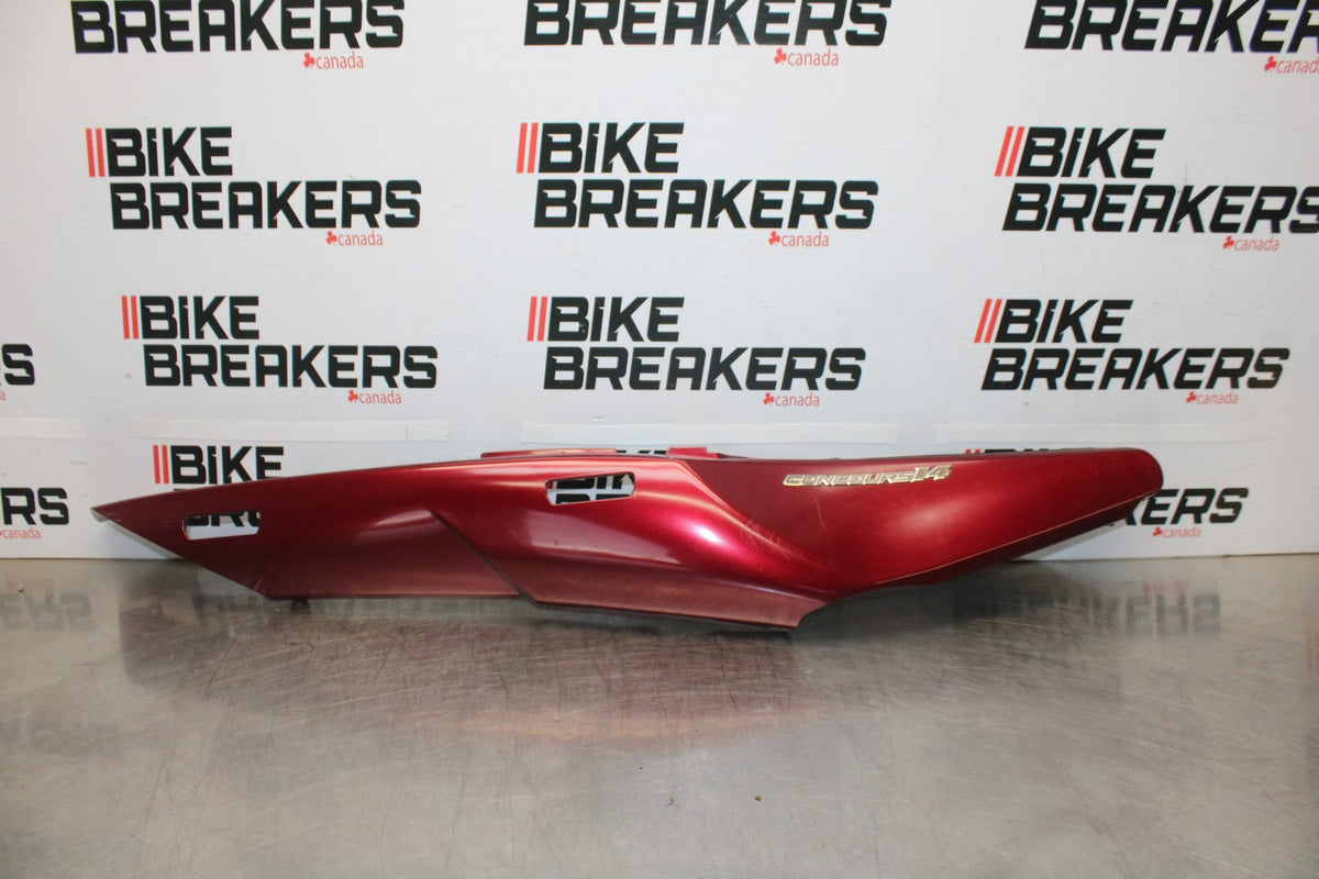 09 KAWASAKI CONCOURS 14 ZG1400B RIGHT REAR BACK TAIL FAIRING COWL SHROUD BB875