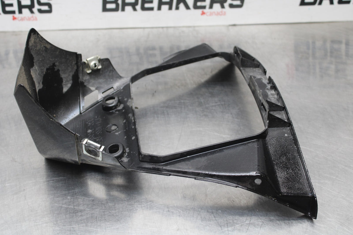18 YAMAHA YZF R1  FRONT LOWER INNER EXHAUST V FAIRING COWL GUARD BB838