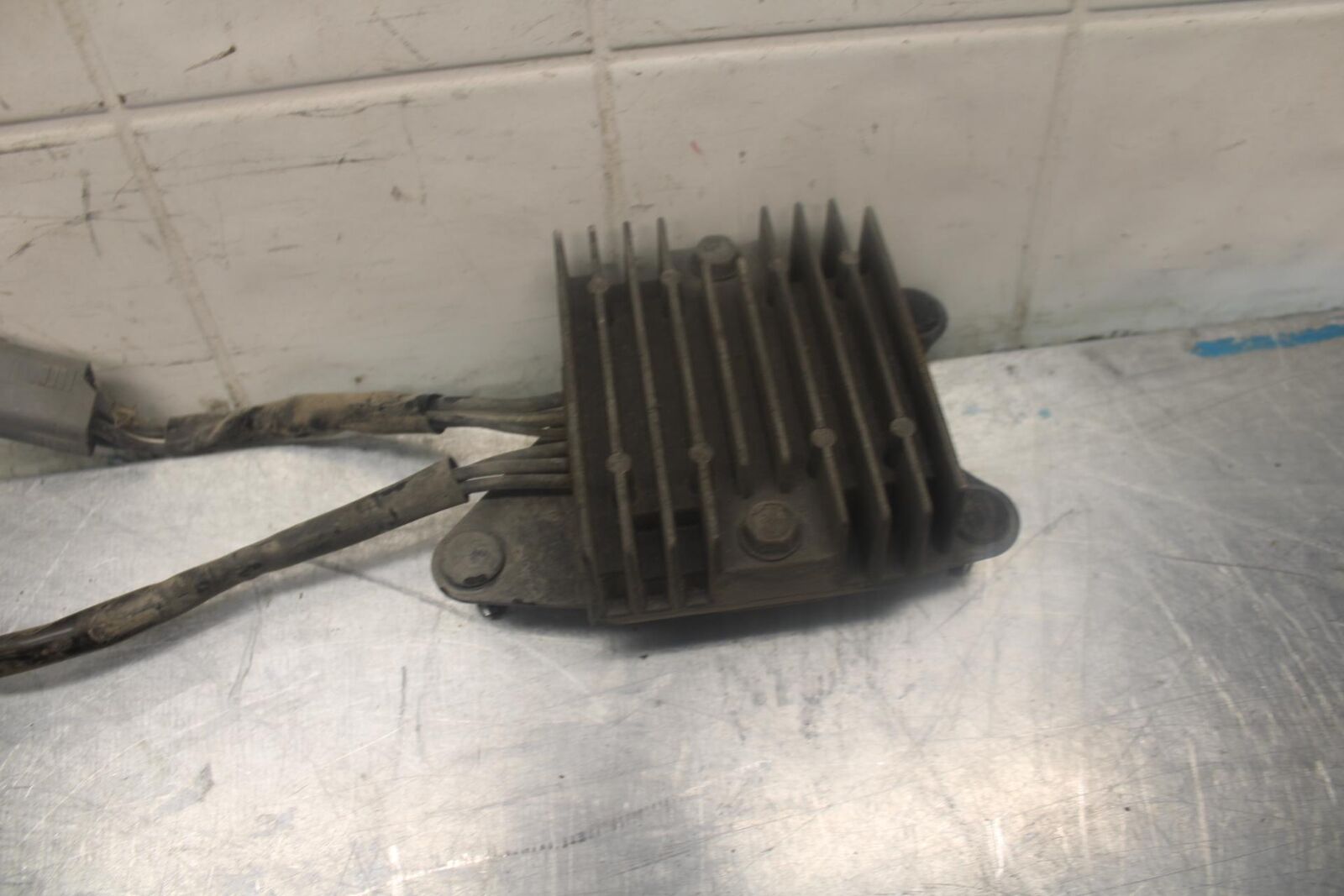 07-08 KAWASAKI NINJA ZX6R RECTIFIER VOLTAGE REGULATOR 21066-0025 BB456