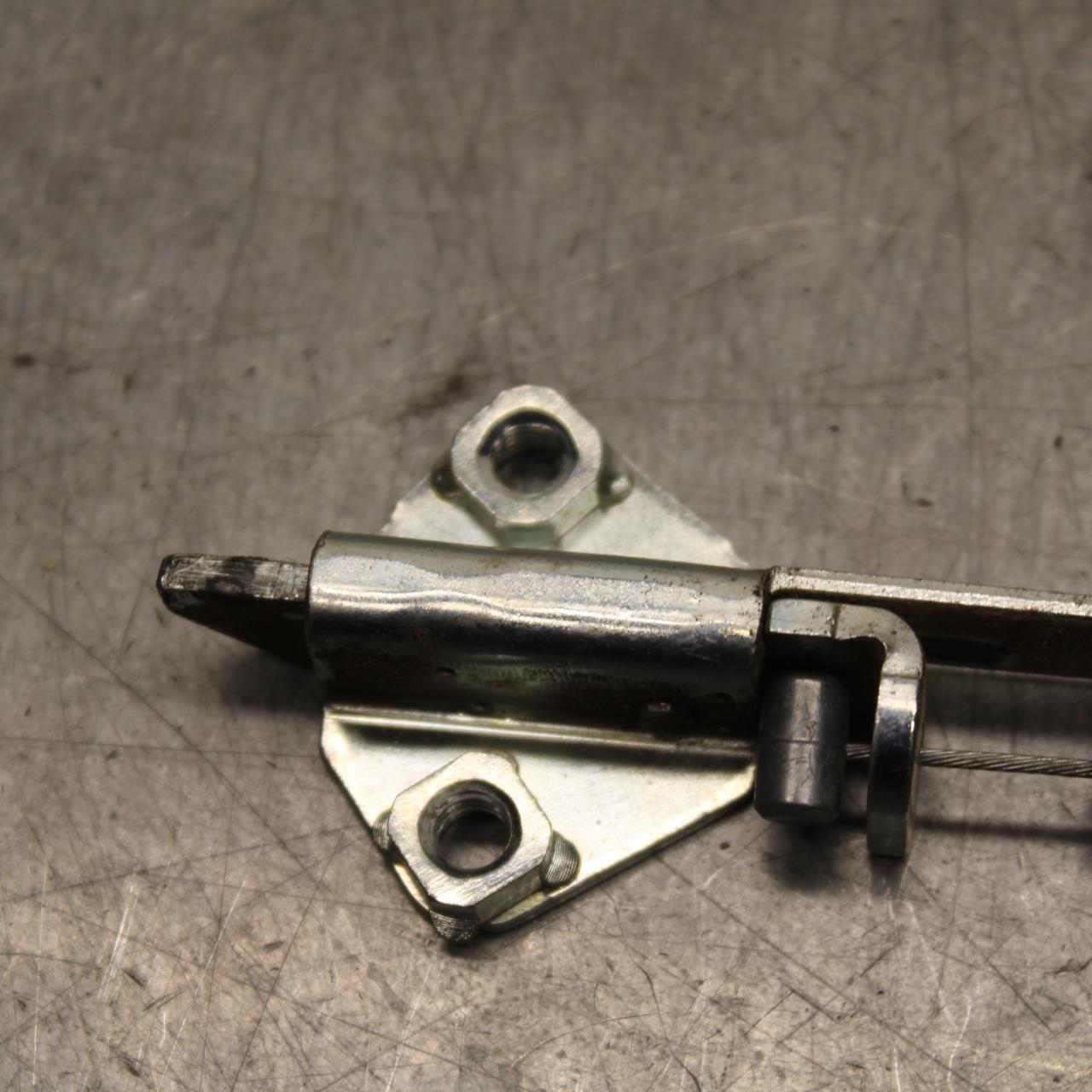 21 KAWASAKI NINJA ZX6R REAR PASSENGER SEAT LATCH LOCK ASSEMBLY BB647