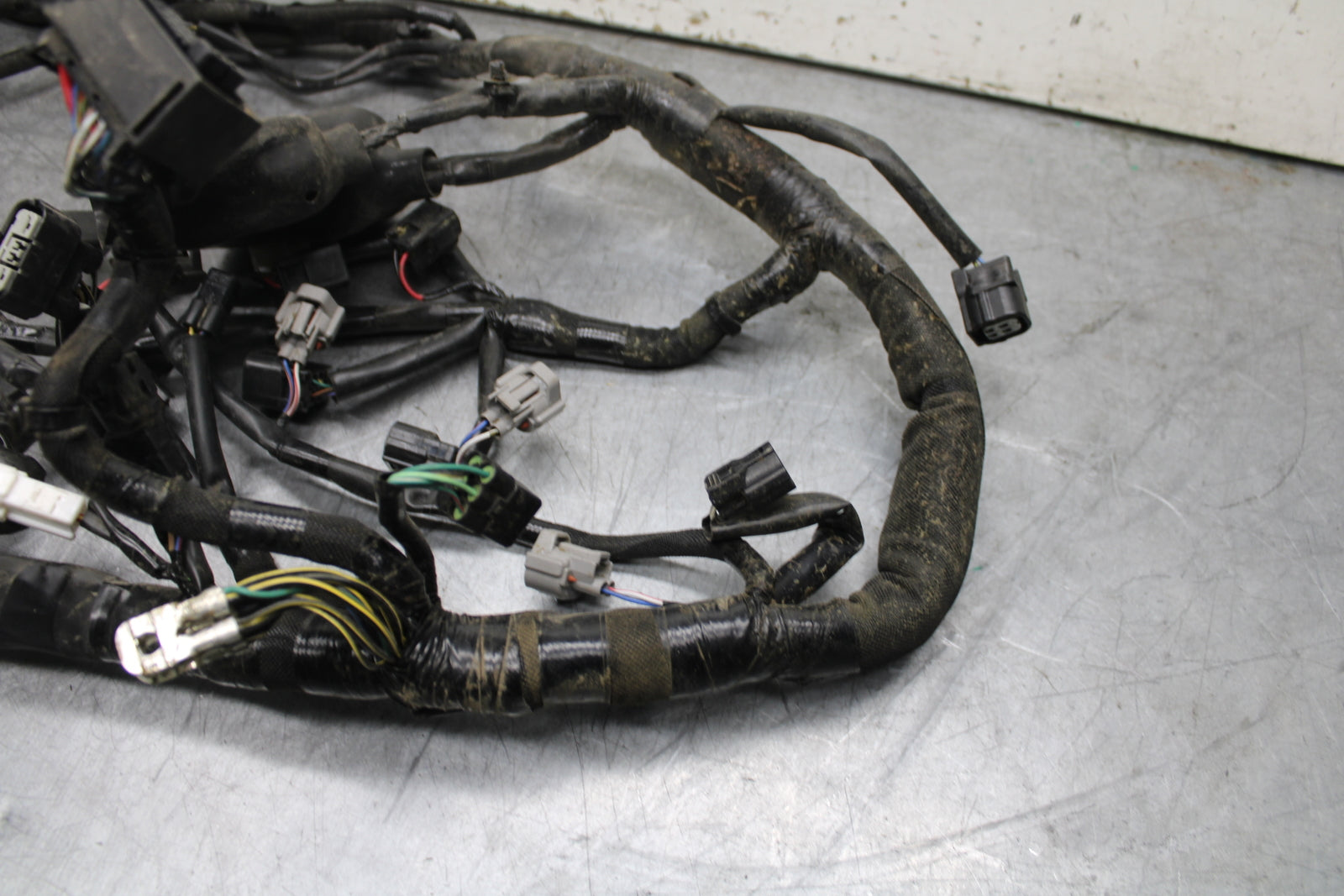 24-25 KAWASAKI NINJA ZX6R MAIN ENGINE WIRING HARNESS WIRE LOOM BB726