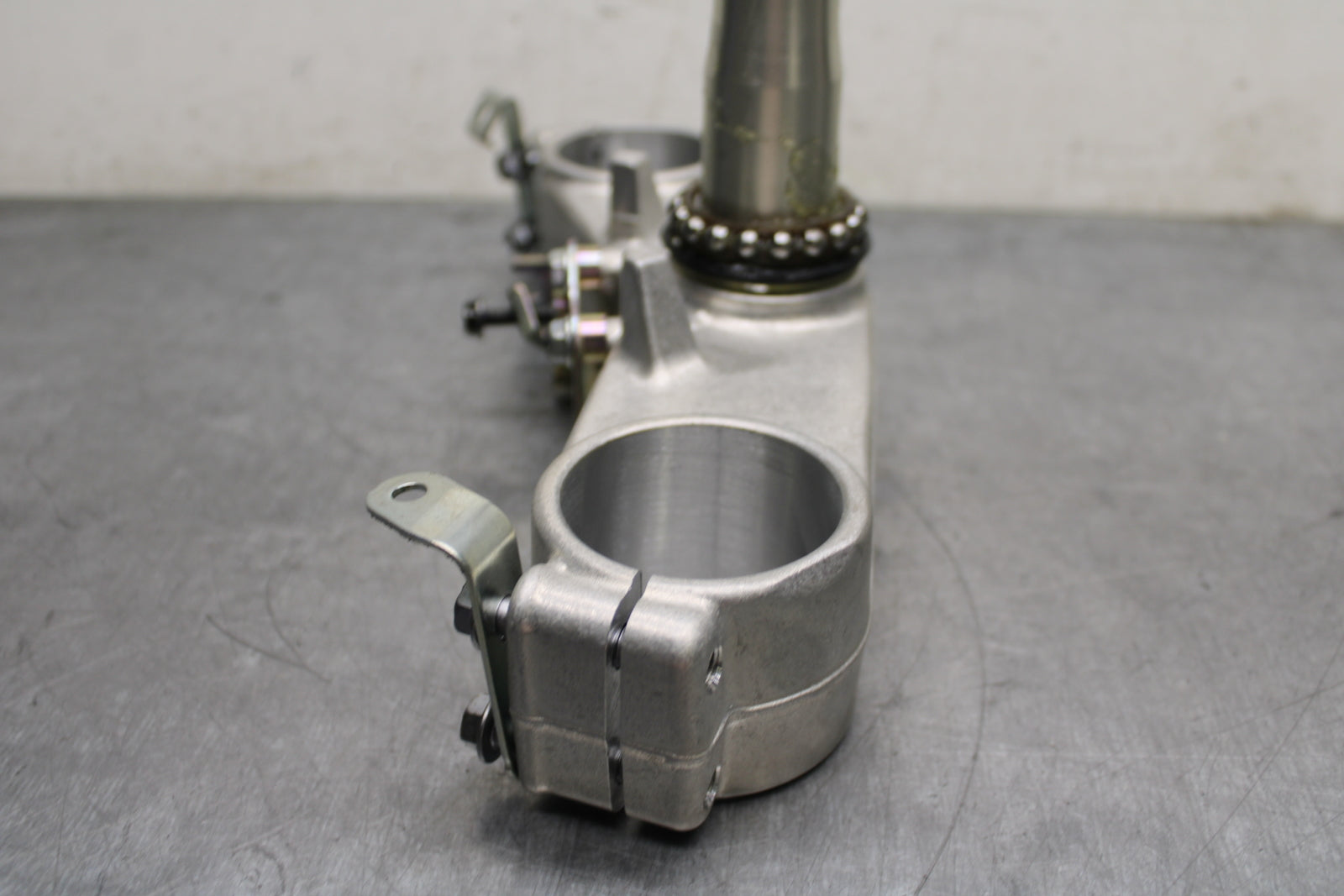 12-25 KAWASAKI NINJA ZX14R NEW!! FRONT FORKS CLAMP LOWER TRIPLE TREE STEM BB757