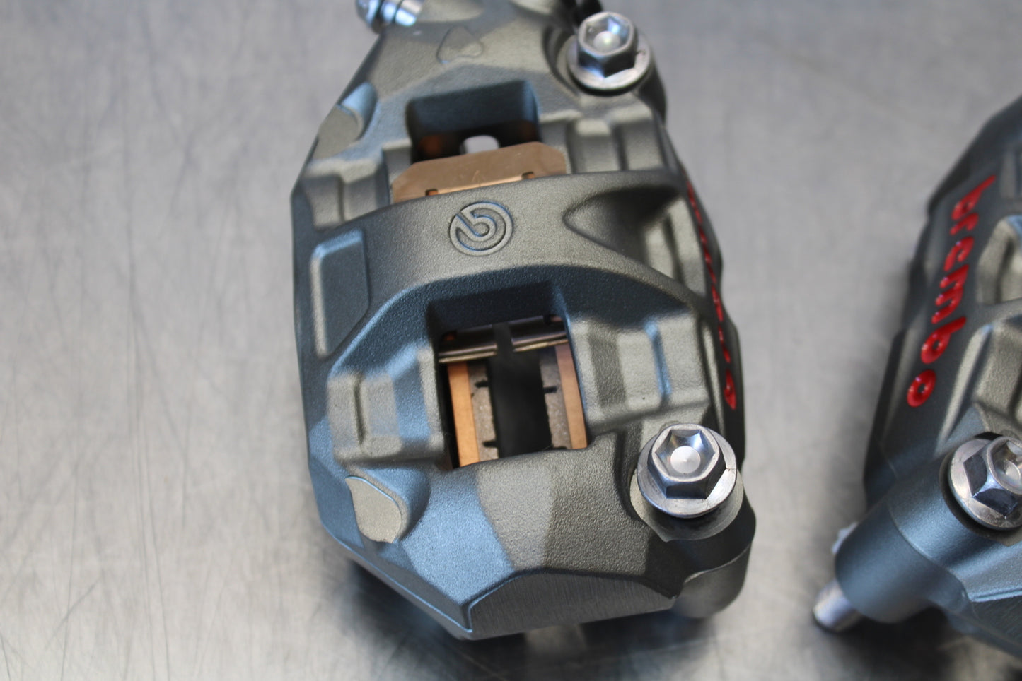 23-24 KAWASAKI NINJA ZX14R NEW!! RIGHT LEFT FRONT BRAKE CALIPER SET PAIR BB169