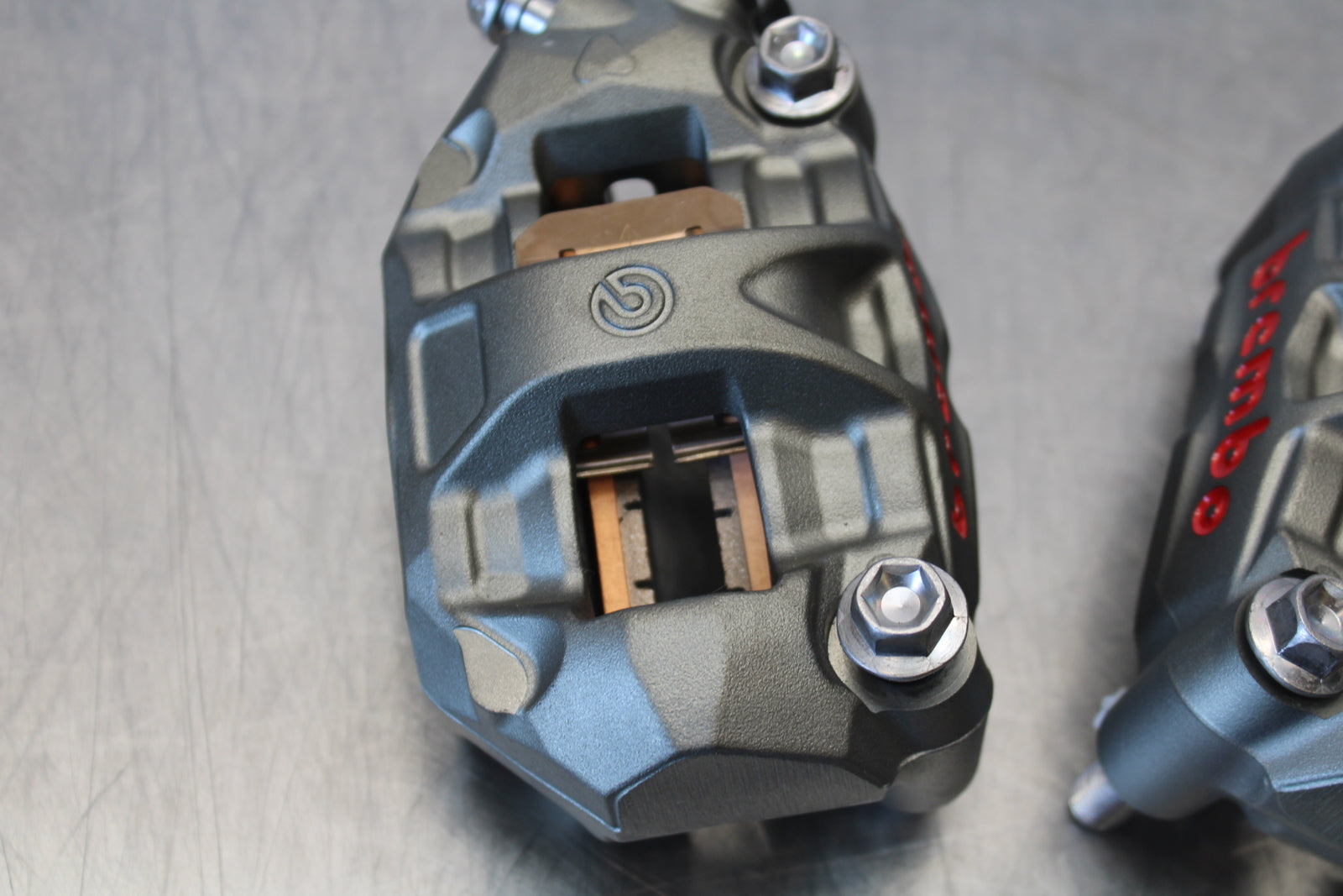 23-24 KAWASAKI NINJA ZX14R NEW!! RIGHT LEFT FRONT BRAKE CALIPER SET PAIR BB169