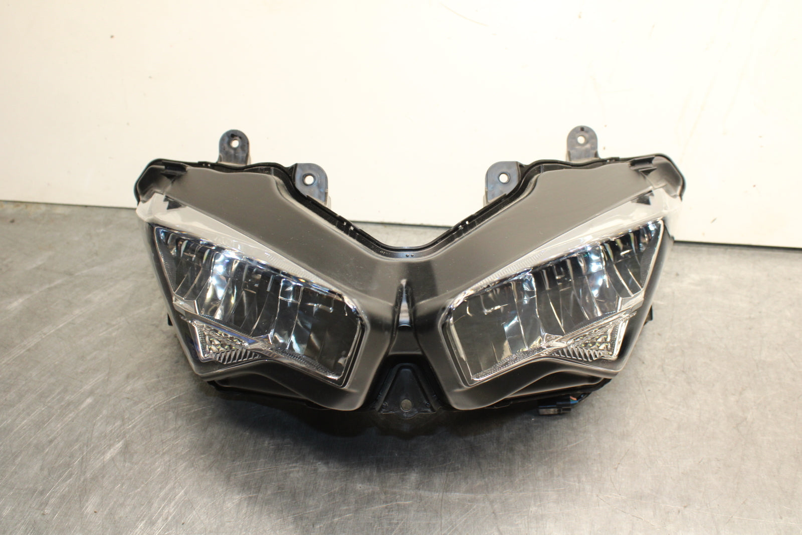 19-23 KAWASAKI NINJA ZX6R FRONT HEADLIGHT HEAD LIGHT LAMP BB749