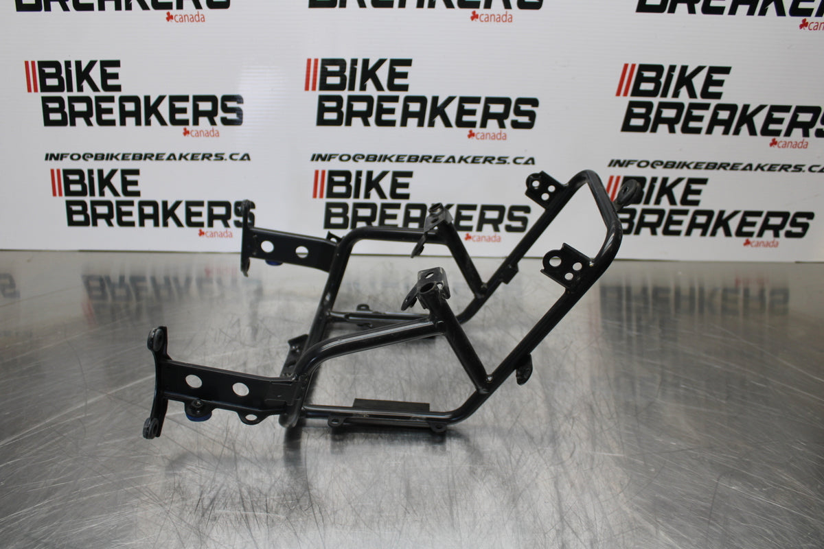09 YAMAHA ROYAL STAR XVZ1300TF VENTURE UPPER FAIRING GAUGES STAY BRACKET  BB151