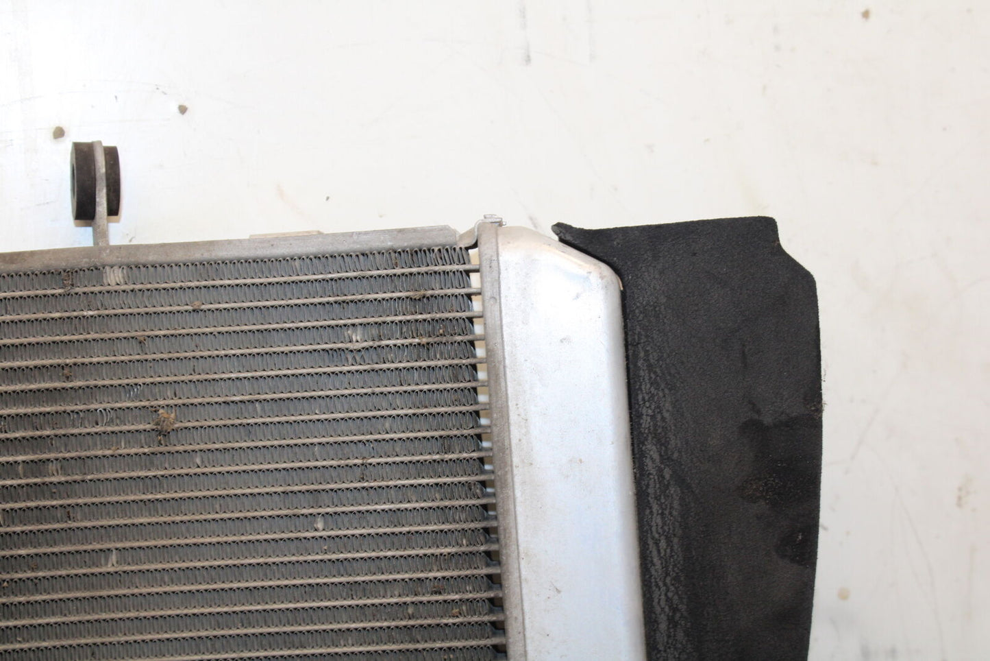 13-18 KAWASAKI NINJA ZX6R ENGINE RADIATOR MOTOR COOLER COOLING RADIATER  BB682