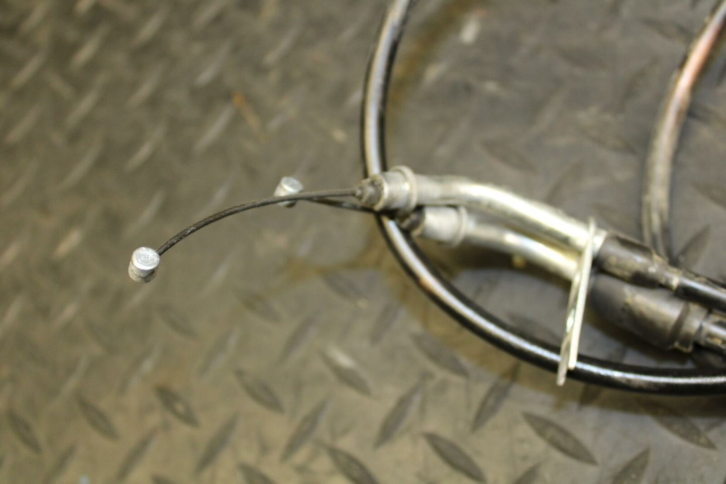 08-09 SUZUKI GSXR750 THROTTLE CABLES LINES BB 179