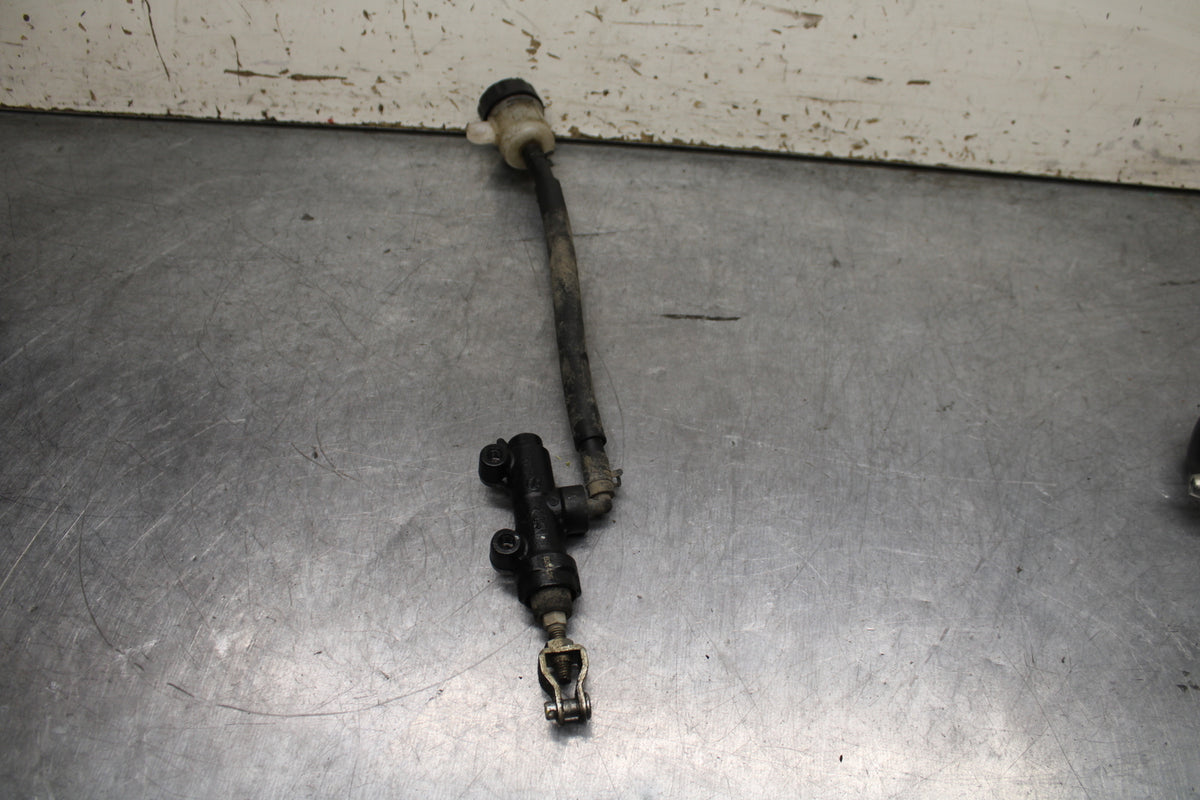24 KAWASAKI NINJA 500 ABS REAR BACK BRAKE MASTER CYLINDER W RESERVOIR BB744