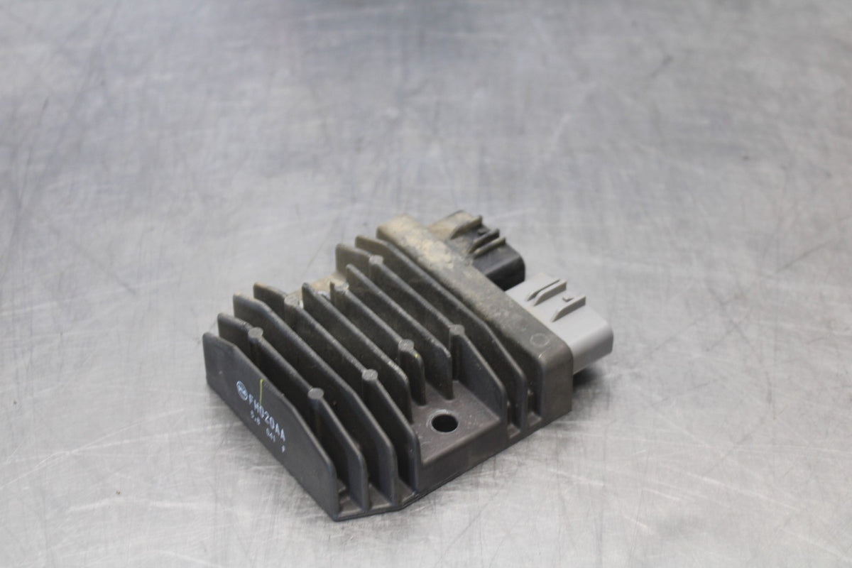 15-17 YAMAHA FJ09 RECTIFIER VOLTAGE REGULATOR BB906