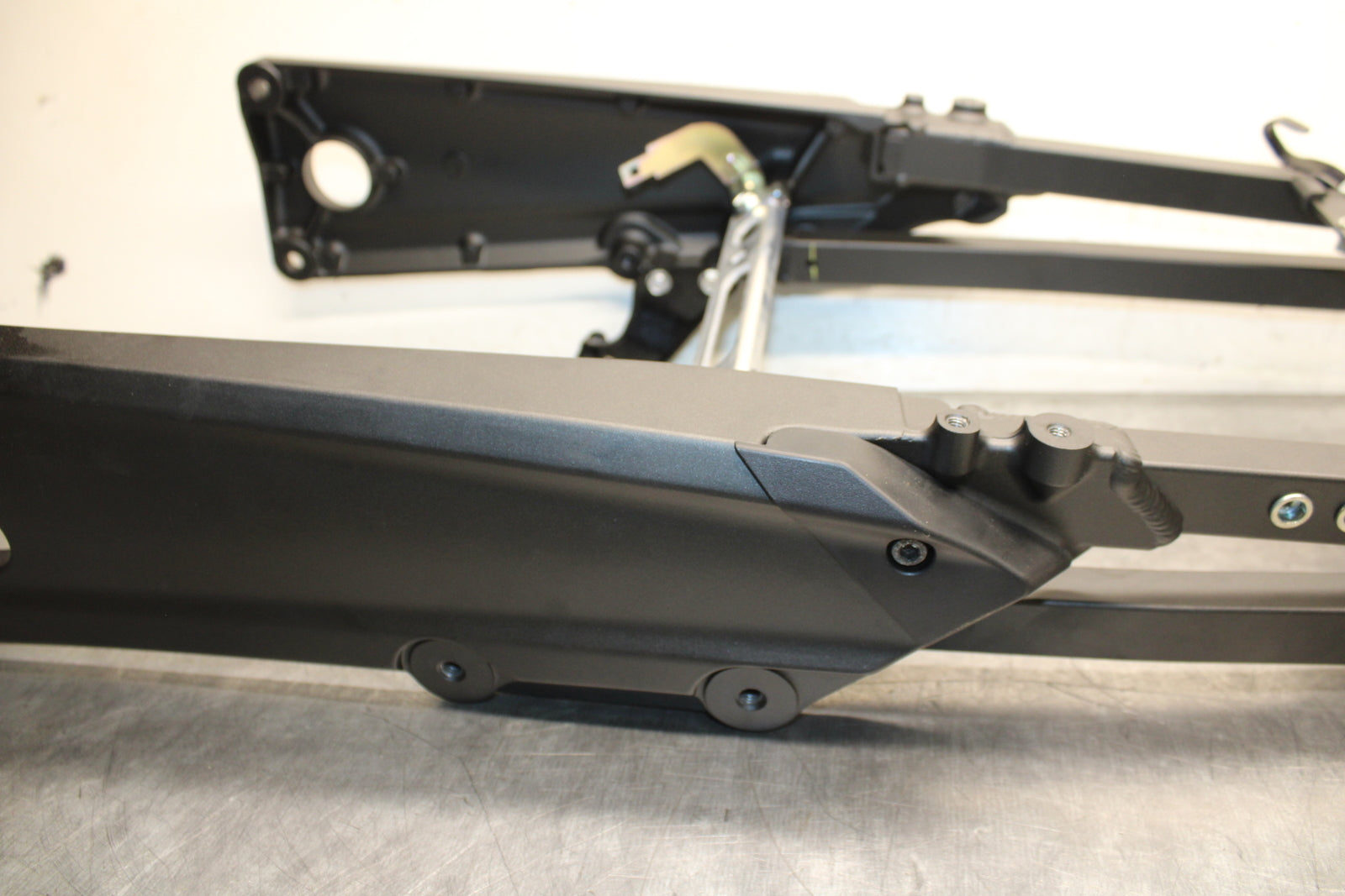 12-25 KAWASAKI NINJA ZX14R NEW!! REAR SUBFRAME BACK SUB FRAME BB757