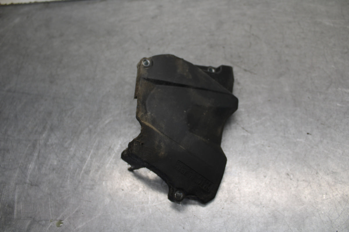 08-09 YAMAHA YZF R6S ENGINE SPROCKET COVER  BB690