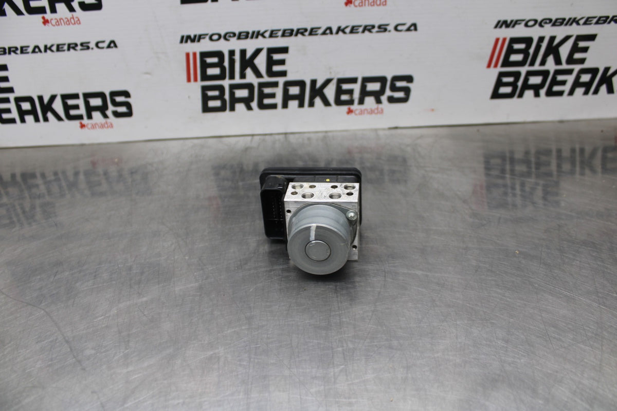 22 KAWASAKI NINJA 1000SX ABS PUMP UNIT MODULE BB780