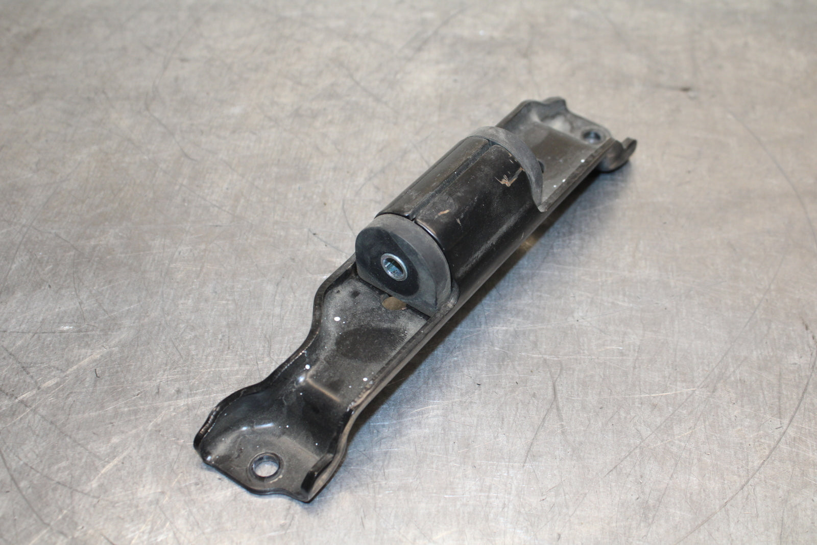 12-13 KAWASAKI Z1000 GAS TANK FUEL CELL PETROL RESERVOIR BRACKET MOUNT BB743