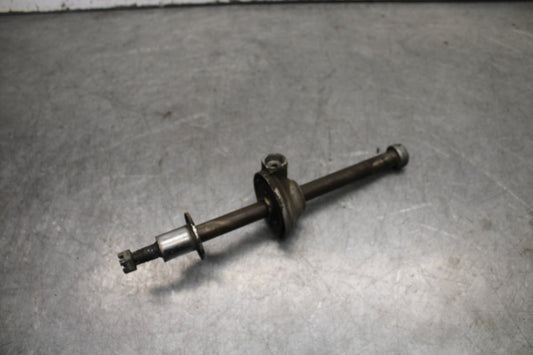 85-86 SUZUKI MADURA 1200 FRONT WHEEL RIM AXLE PIVOT BOLT  BB691