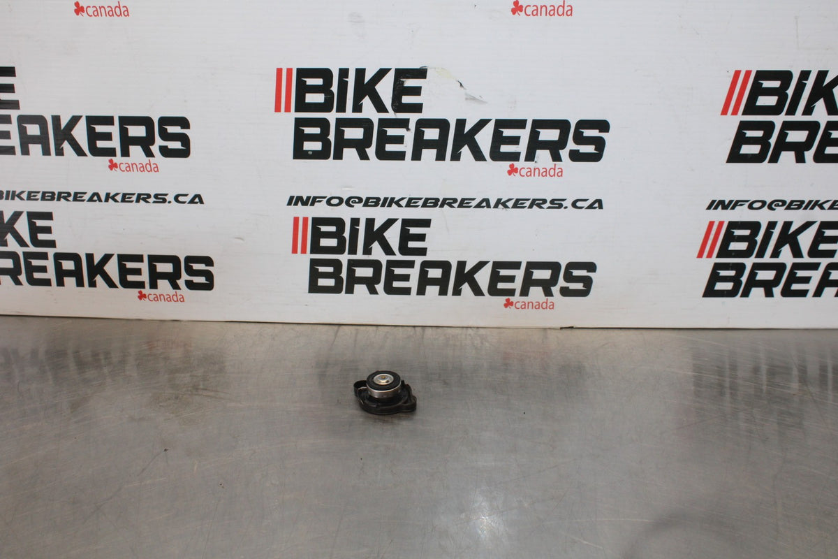 22-25 YAMAHA YZF R7 RADIATOR CAP BB850