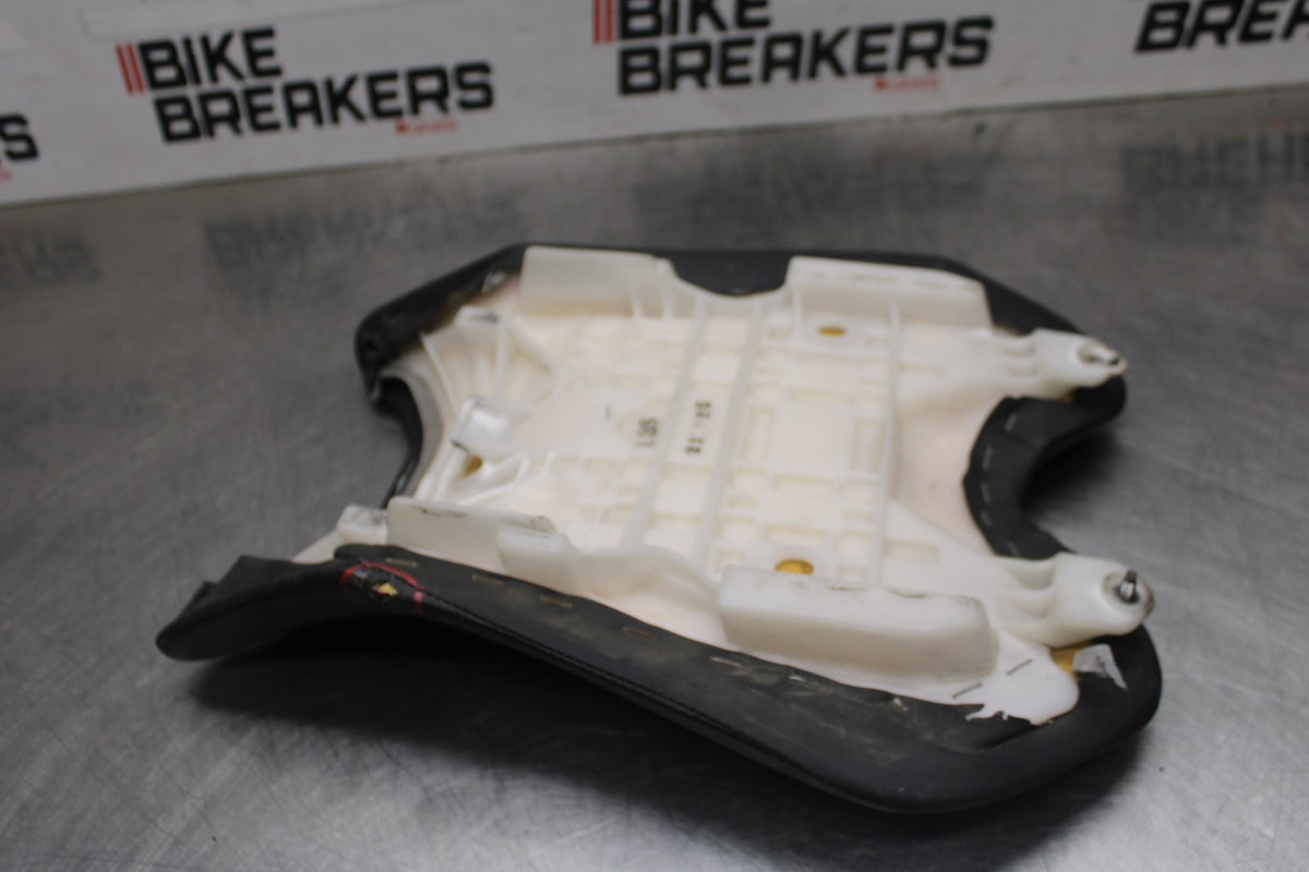 08-16 YAMAHA YZF R6 FRONT DRIVERS SEAT PAD SADDLE PILLION BB929