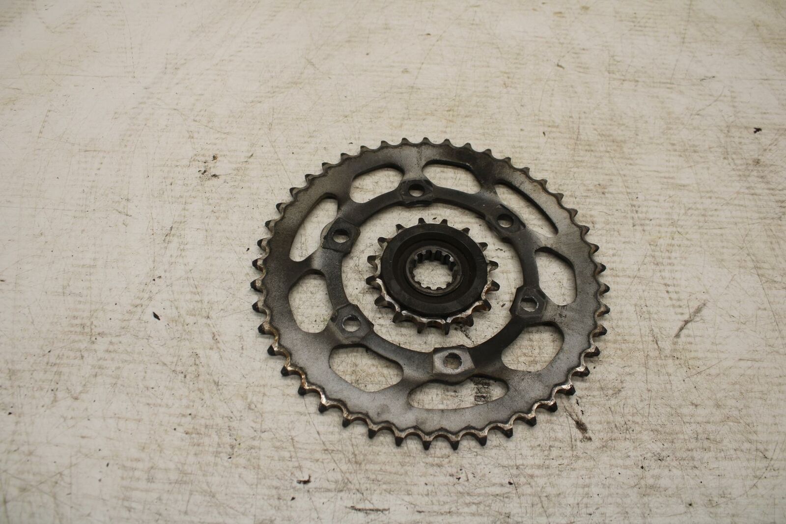 15 YAMAHA FZ09 FRONT SPROCKET BB367