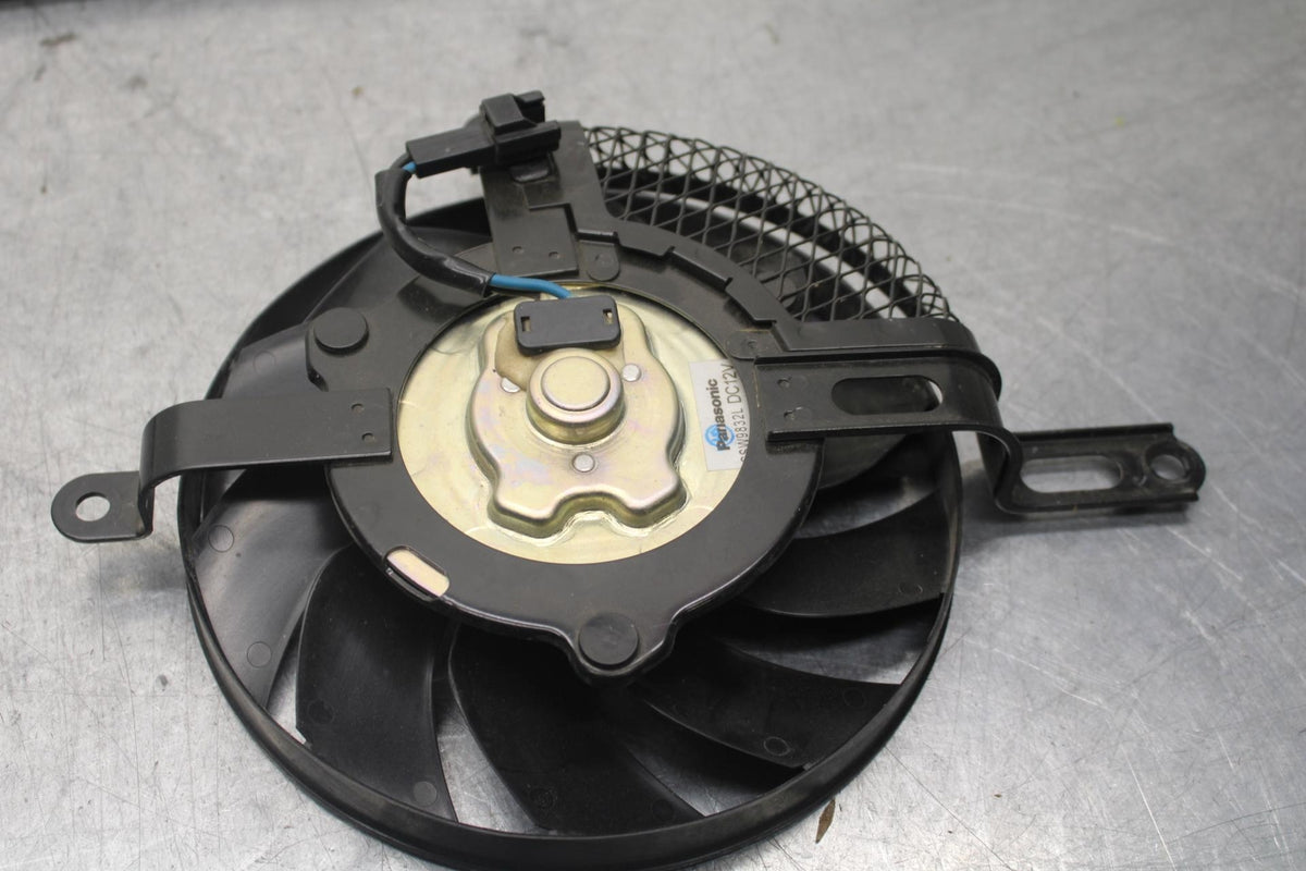 18 SUZUKI GSXR750 ENGINE RADIATOR COOLING FAN 17800-14J01 BB80