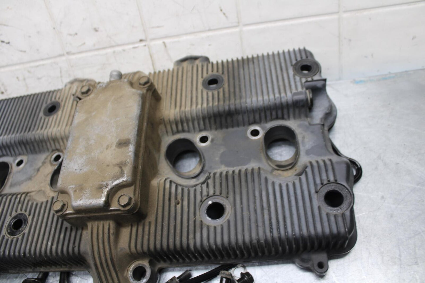 91-92 SUZUKI GSXR750 M  ENGINE TOP END CYLINDER HEAD COVER BB493