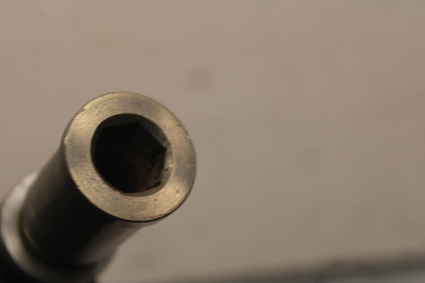 12-17 KAWASAKI ER-6N Z650 FRONT WHEEL RIM AXLE PIVOT BOLT BB607